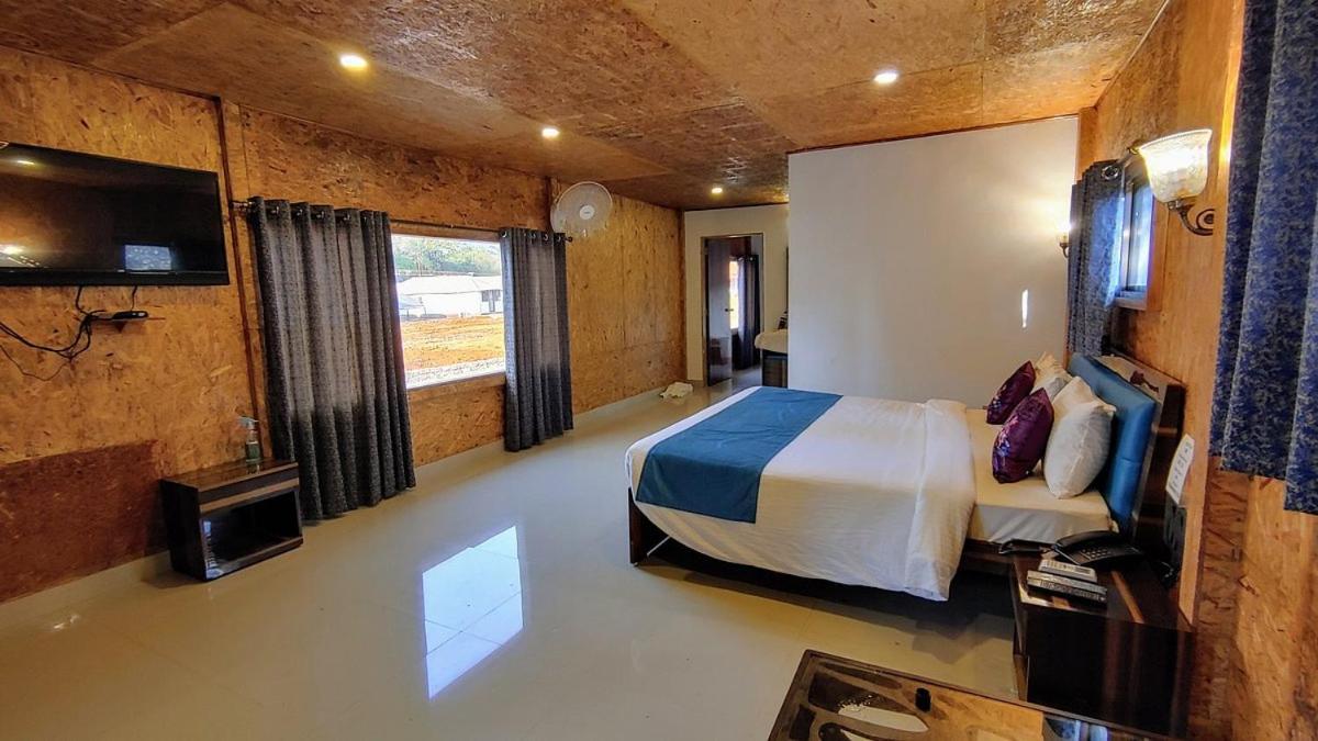 Whispering Woods Resort Lonavla Zewnętrze zdjęcie