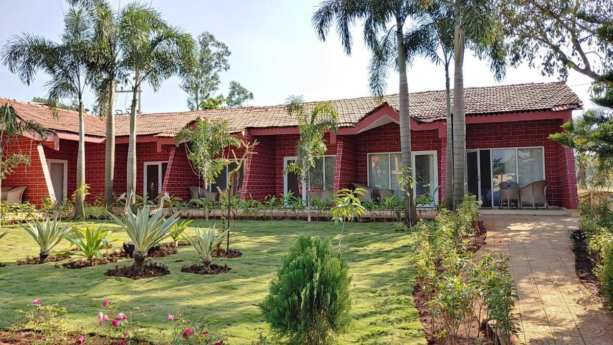 Whispering Woods Resort Lonavla Zewnętrze zdjęcie